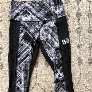 Lululemon soulcycle running pants - Size 8